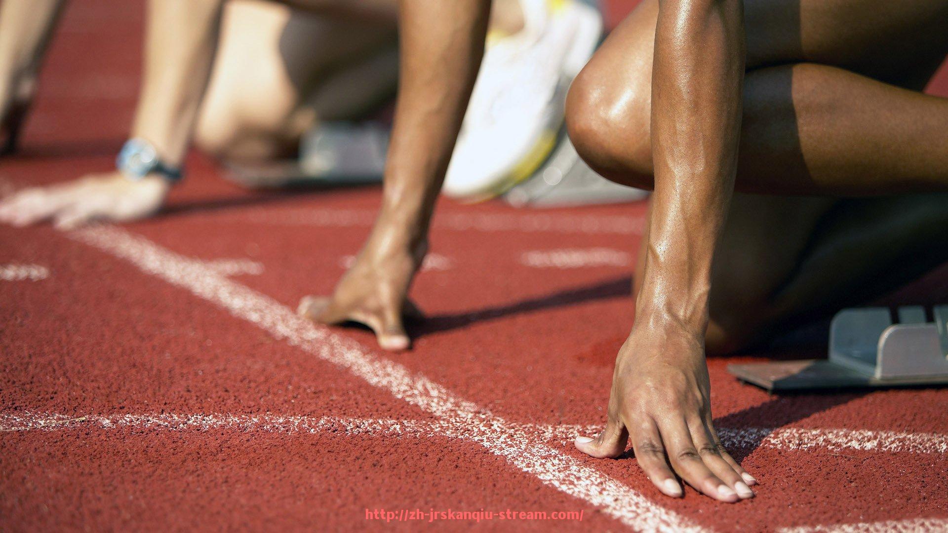 JRS低调看球-篮球比赛中“单挡掩护后传中策应”打法是否更适应小阵容